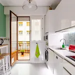 Bilbaobonito 5Min Guggenheim I 2Bdrm I Ext I Quiet & Central I Pking * Bilbao