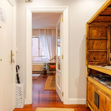Bilbaobonito 5Min Guggenheim I 2Bdrm I Ext I Quiet & Central I Pking Bilbao