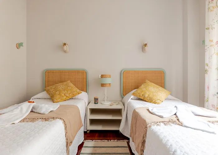 Bilbaobonito 5min Guggenheim 2bth ,ext,quiet & Central, Parking Daire