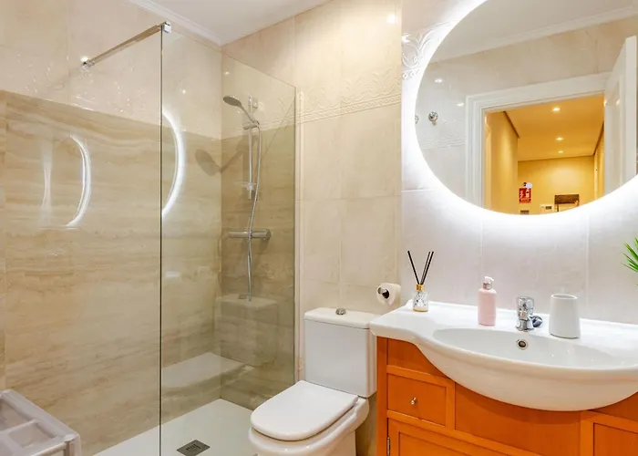 Daire Bilbaobonito 5min Guggenheim 2bth ,ext,quiet & Central, Parking