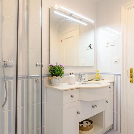 Bilbaobonito- 5min Guggenheim -quiet & -parking Daire *