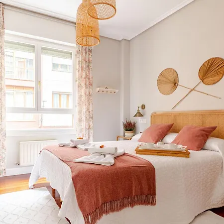 Apartment Bilbaobonito 5min Guggenheim 2bth ,ext,quiet & Central, Parking *