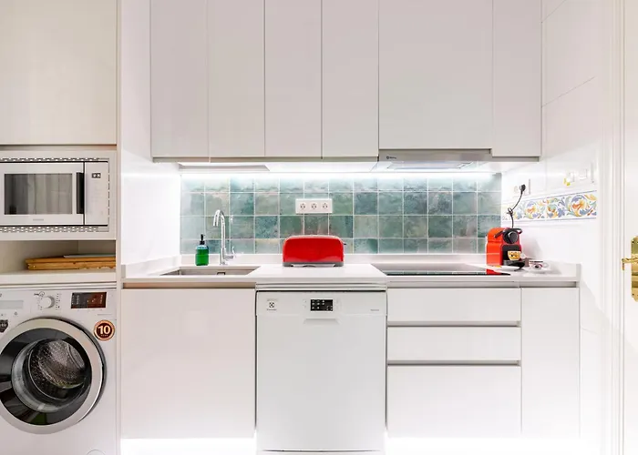 Апартаменты Bilbaobonito 5min Guggenheim 2bth ,ext,quiet & Central, Parking Бильбао