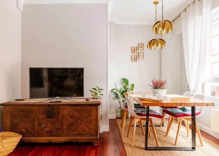 Bilbaobonito 5min Guggenheim 2bth ,ext,quiet & Central, Parking * Бильбао