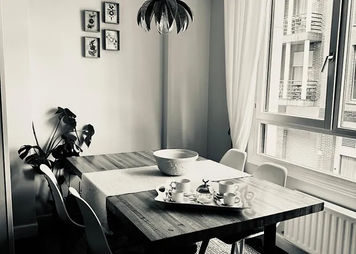 Apartment Bilbaobonito 5min Guggenheim 2bth ,ext,quiet & Central, Parking